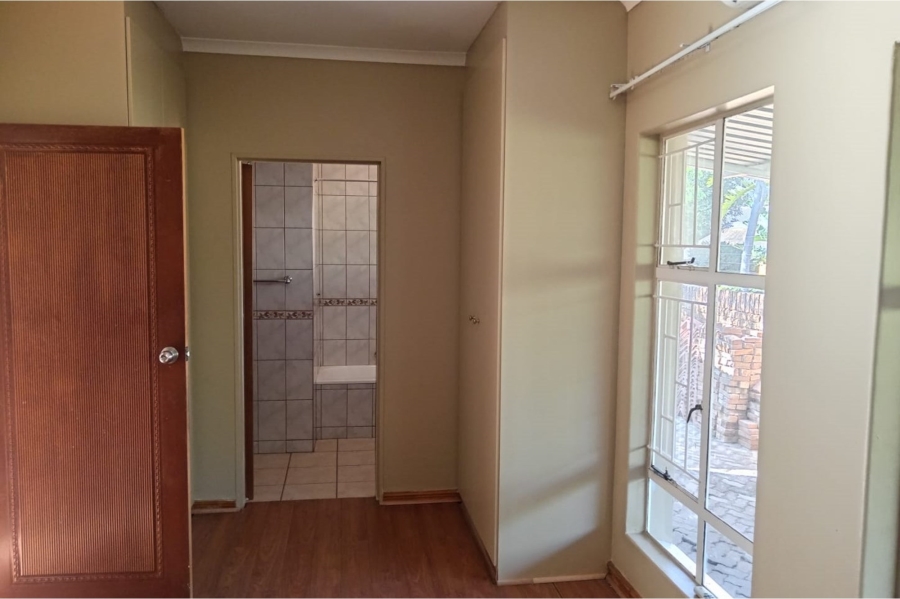 3 Bedroom Property for Sale in Safari Gardens North West